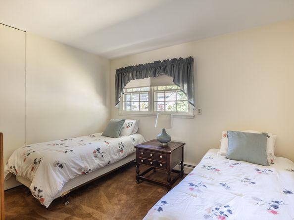 5 Random Road, Fairfield CT 06825