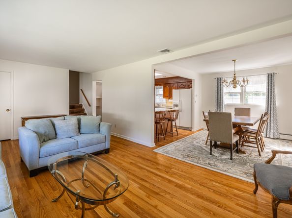5 Random Road, Fairfield CT 06825