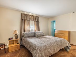 5 Random Road, Fairfield CT 06825