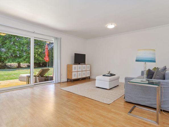 61 Seaview Avenue APT 70, Stamford CT 06902