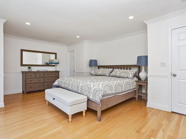 61 Seaview Avenue APT 70, Stamford CT 06902