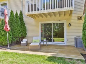 61 Seaview Avenue APT 70, Stamford CT 06902