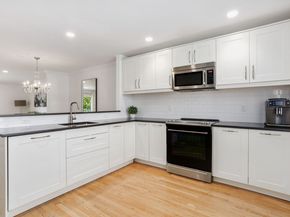 61 Seaview Avenue APT 70, Stamford CT 06902