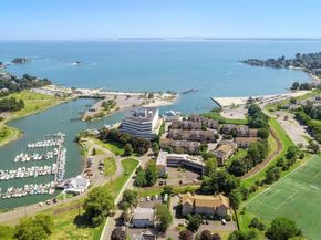 61 Seaview Avenue APT 70, Stamford CT 06902