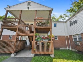 15 Cherry Hill Drive 2A, Bridgeport CT 06606