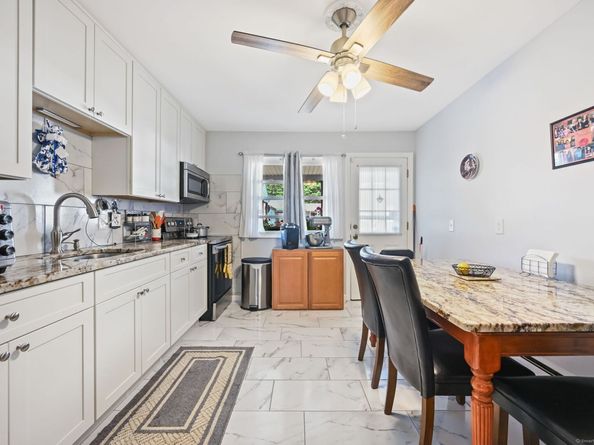 15 Cherry Hill Drive 2A, Bridgeport CT 06606