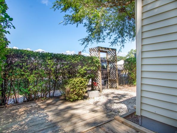 221 Alsace Street, Bridgeport CT 06604