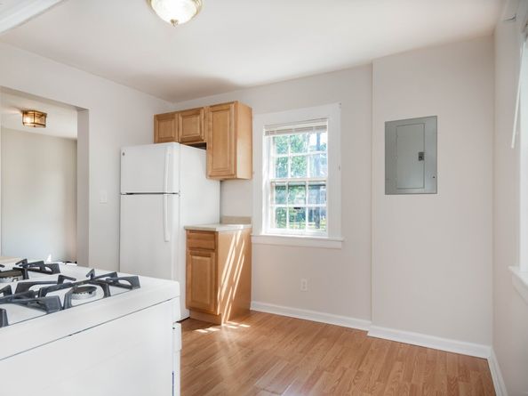 221 Alsace Street, Bridgeport CT 06604