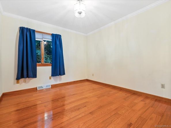 18 Jenny Jenks Road, Norwalk CT 06851