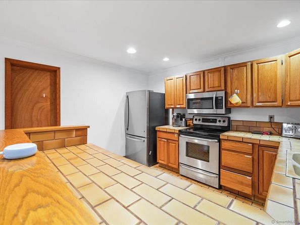 18 Jenny Jenks Road, Norwalk CT 06851