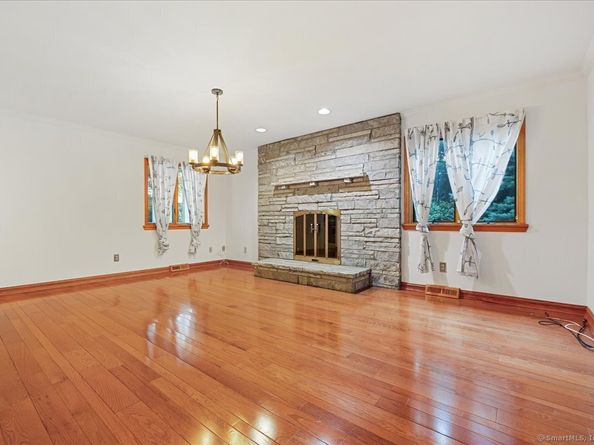 18 Jenny Jenks Road, Norwalk CT 06851
