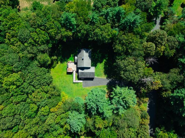 124 Bagburn Road, Monroe CT 06468