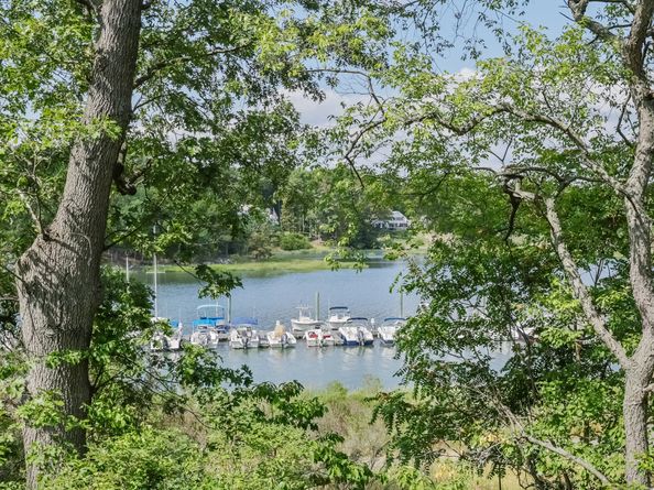 12 Outer Road, Norwalk CT 06854