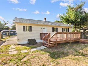 70 Guzzi Drive, Stratford CT 06615