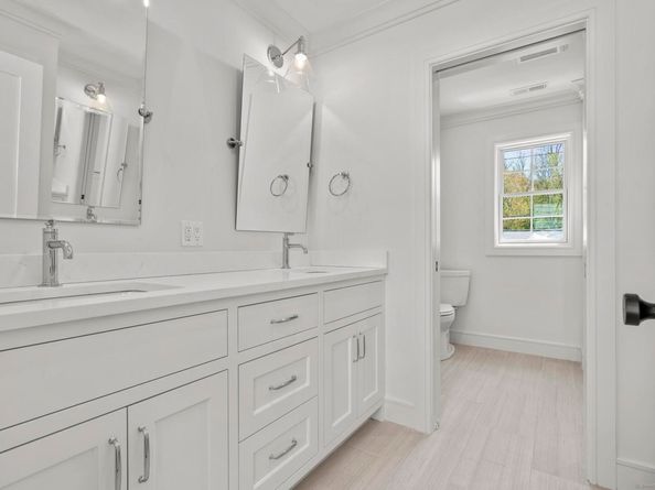 15 Barton Road, Fairfield CT 06824
