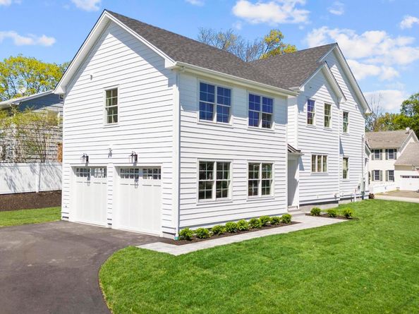15 Barton Road, Fairfield CT 06824