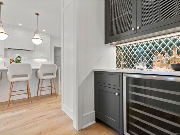 15 Barton Road, Fairfield CT 06824