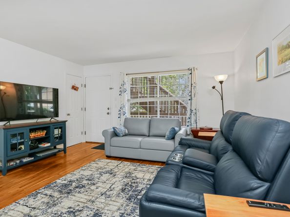 27 W Main Street APT 11, Norwalk CT 06851