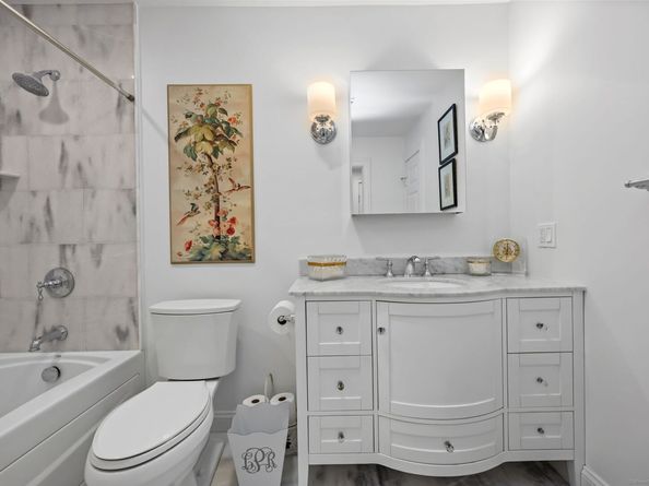 171 Rowayton Woods Drive 171, Norwalk CT 06854