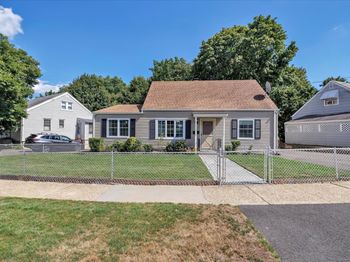 88 Knowlton Street