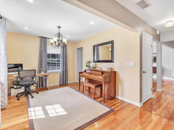 88 Knowlton Street, Stratford CT 06615