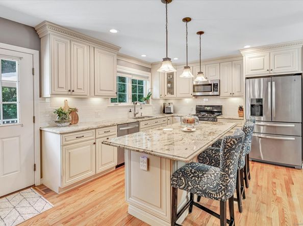 88 Knowlton Street, Stratford CT 06615