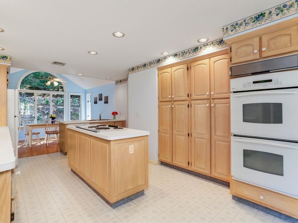 430 Nonopoge Road, Fairfield CT 06825