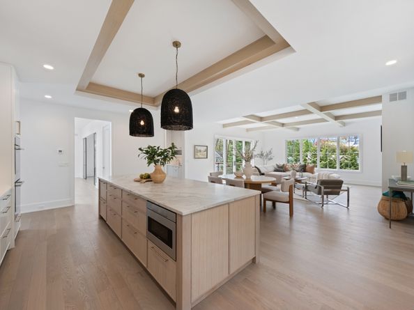 102 Compo Road S, Westport CT 06880