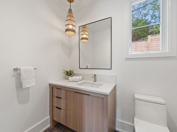 102 Compo Road S, Westport CT 06880
