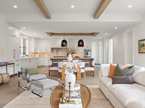 102 Compo Road S, Westport CT 06880
