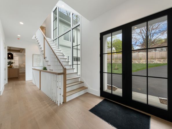 102 Compo Road S, Westport CT 06880