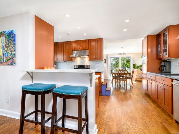 118 Gaymoor Drive, Stamford CT 06907