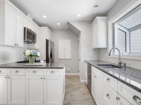 19 Park Lane, Darien CT 06820