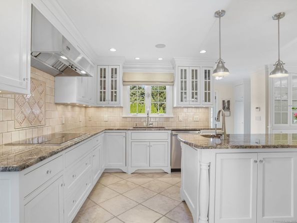 226 Alberta Street, Fairfield CT 06825