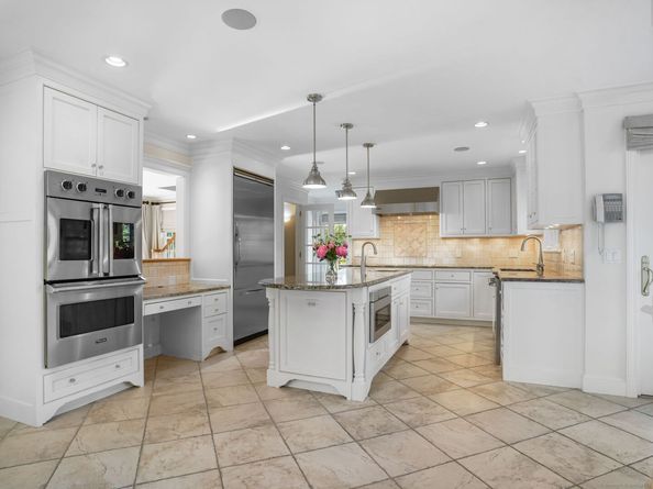 226 Alberta Street, Fairfield CT 06825