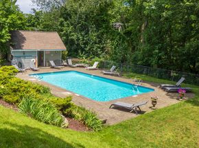 19 Prospect Ridge APT 14, Ridgefield CT 06877
