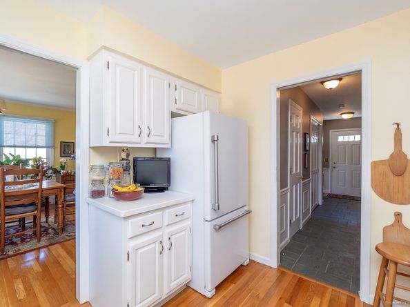 19 Prospect Ridge APT 14, Ridgefield CT 06877