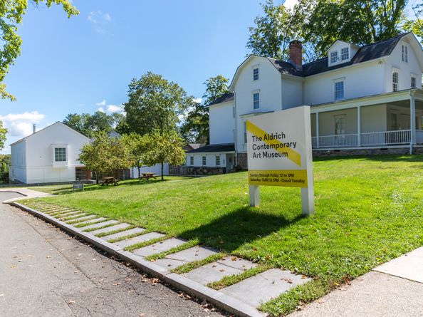 19 Prospect Ridge APT 14, Ridgefield CT 06877