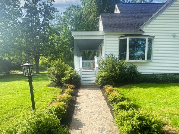 121 Lewis Road, Trumbull CT 06611
