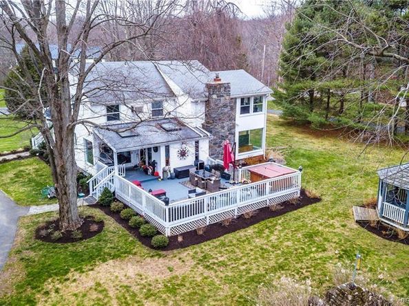 121 Lewis Road, Trumbull CT 06611