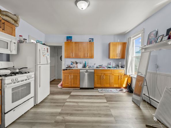 318 Center Street, Bridgeport CT 06604