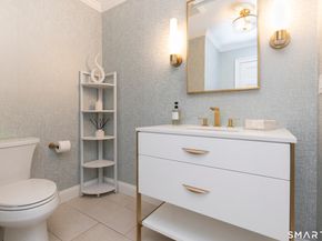 3 Crescent Lane, Trumbull CT 06611