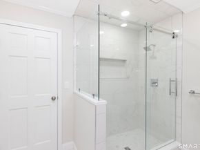 3 Crescent Lane, Trumbull CT 06611