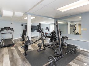 3 Crescent Lane, Trumbull CT 06611