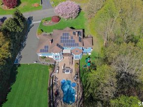 3 Crescent Lane, Trumbull CT 06611