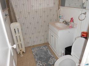 95 Savoy Street, Bridgeport CT 06606