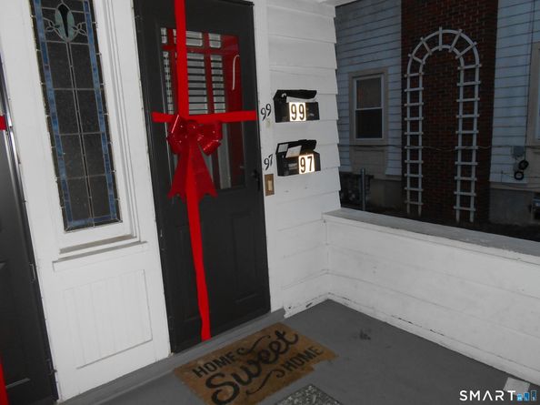 95 Savoy Street, Bridgeport CT 06606