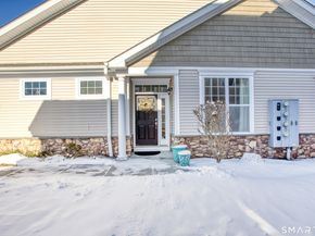 12 Briar Ridge Drive 12, Bethel CT 06801