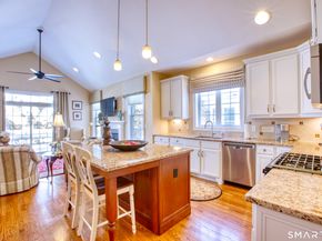 12 Briar Ridge Drive 12, Bethel CT 06801