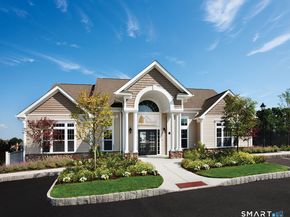 12 Briar Ridge Drive 12, Bethel CT 06801